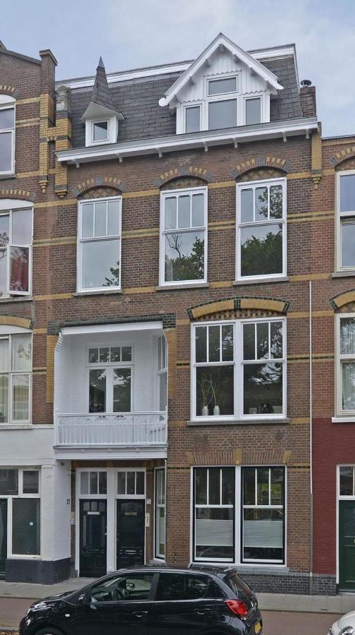 B&B Valkenbos กรุงเฮก ภายนอก รูปภาพ